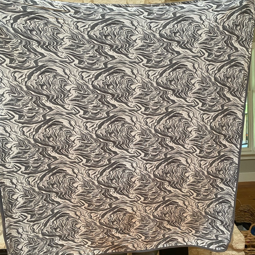 Marble swirl play condition